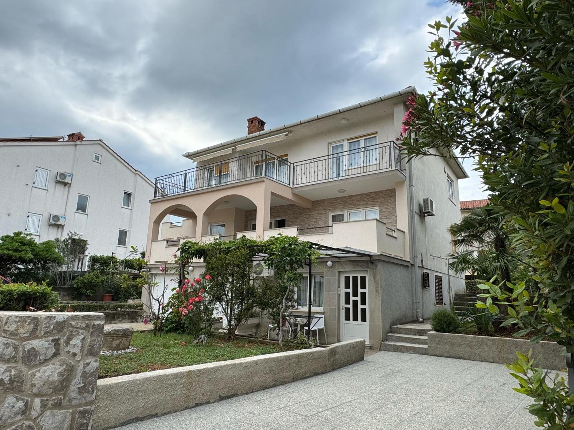 Apartment Dida Крк Экстерьер фото